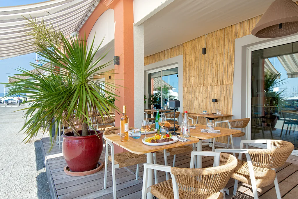 Restaurant — photo 78